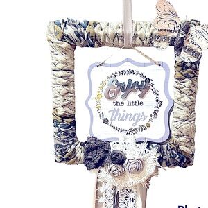 New Detailed  Handmade Wall Hanging Enjoy The Little Things 14 x14 inch frame